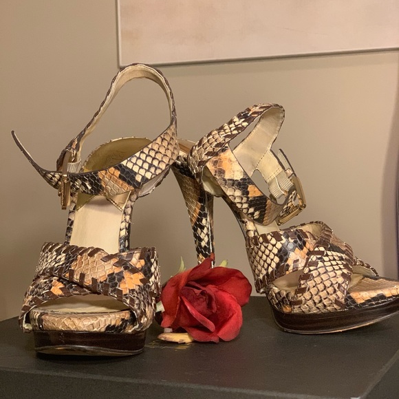 🇺🇦Micheal Kors Snakeskin platform Sandal pumps - Picture 4 of 6